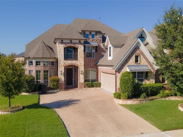 6935 Sea Harbor Drive, Grand Prairie, TX 75054