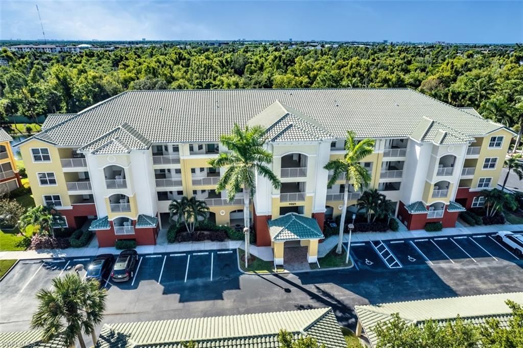 11021 Gulf Reflections Dr, Unit 105, Fort Myers, FL 33908 Photo