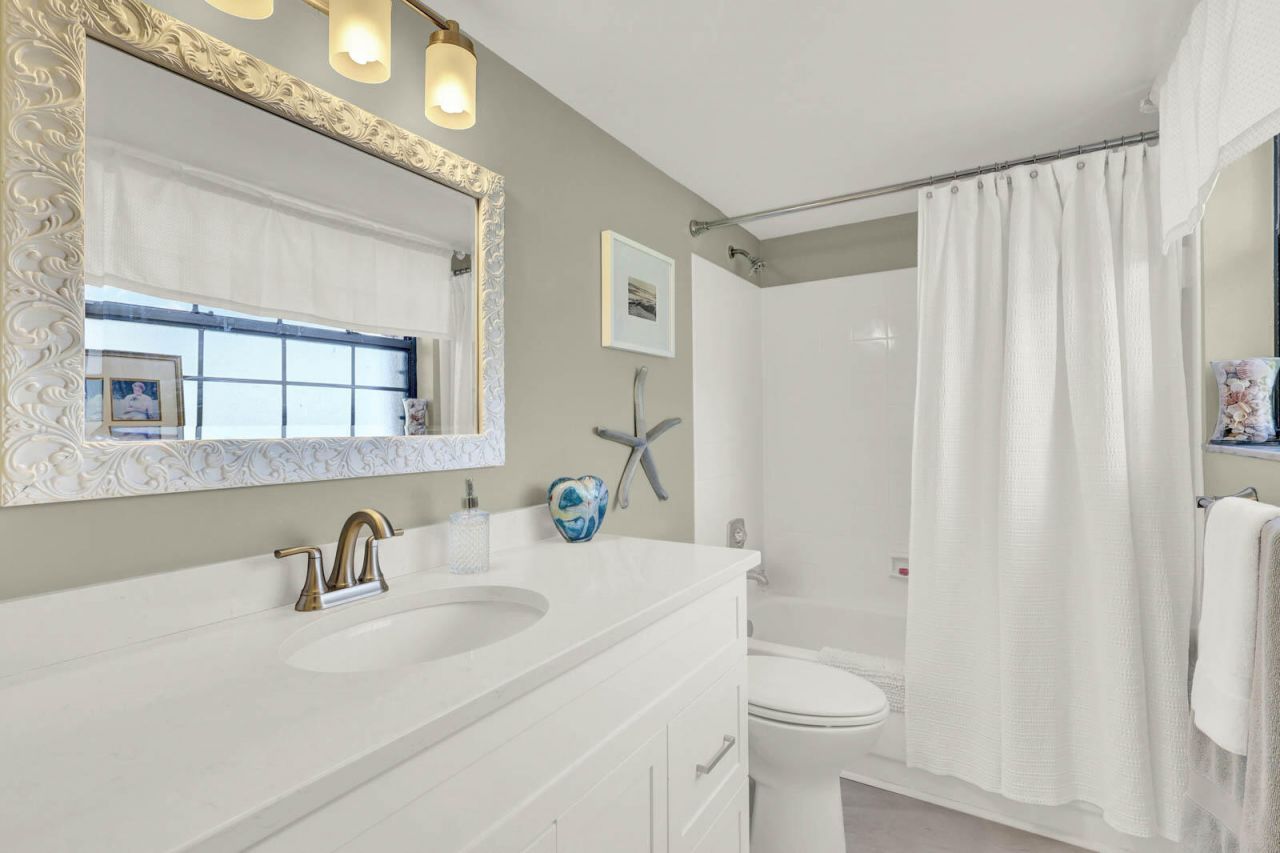 2069 NE Collins Circle, Unit 7-50, Jensen Beach, FL 34957 Photo