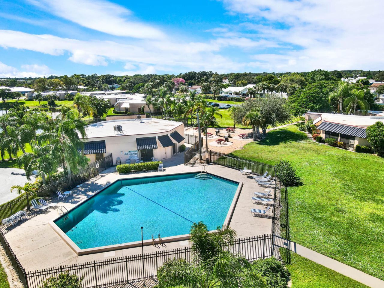 2069 NE Collins Circle, Unit 7-50, Jensen Beach, FL 34957 Photo