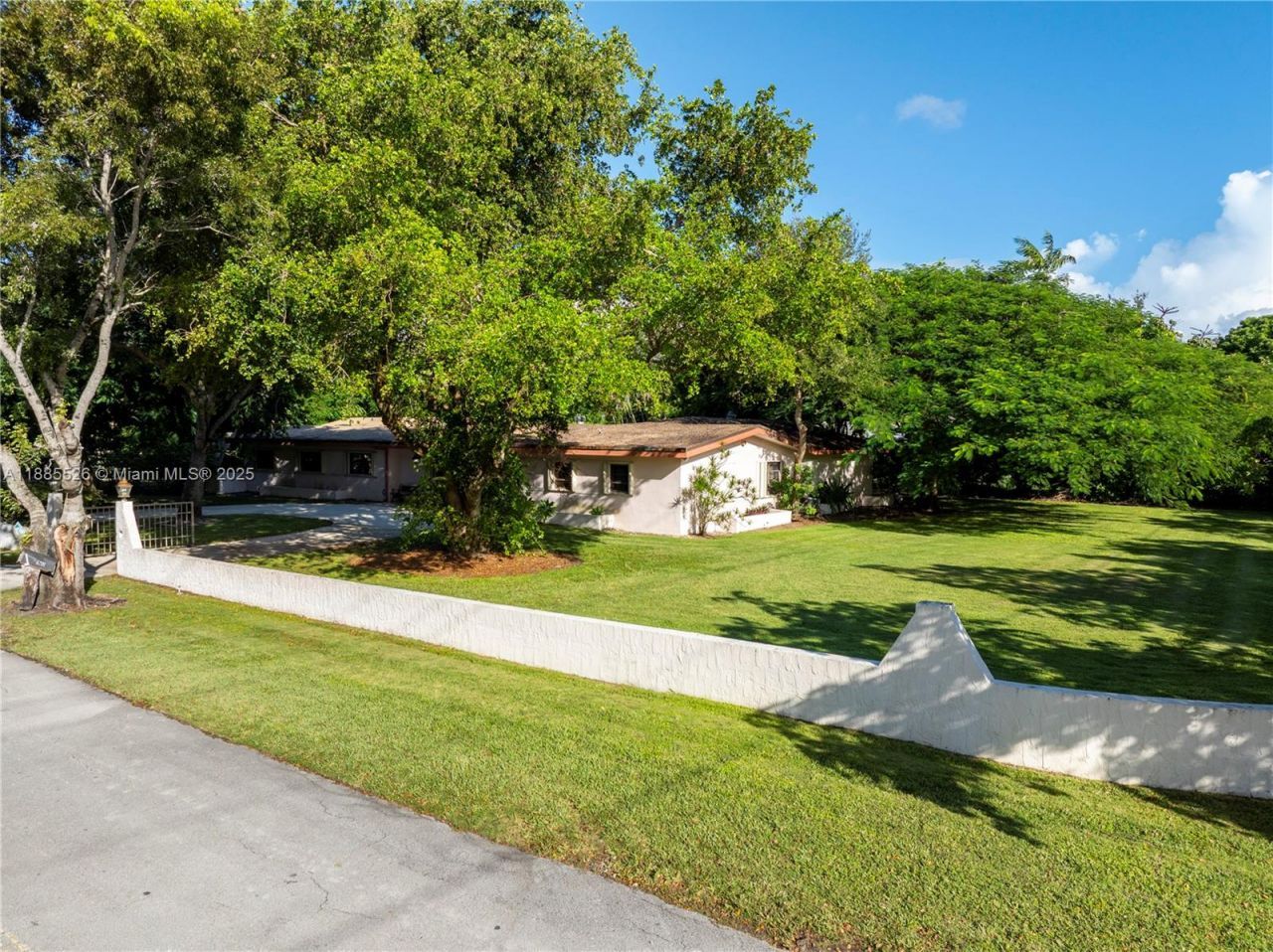 6201 SW 114th St, Pinecrest, FL 33156 Photo