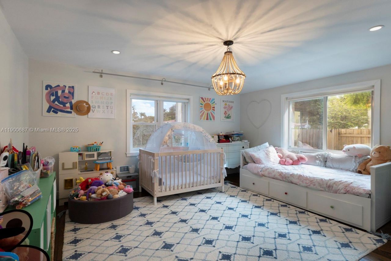 1200 SW 18th St, Miami, FL 33145 Photo