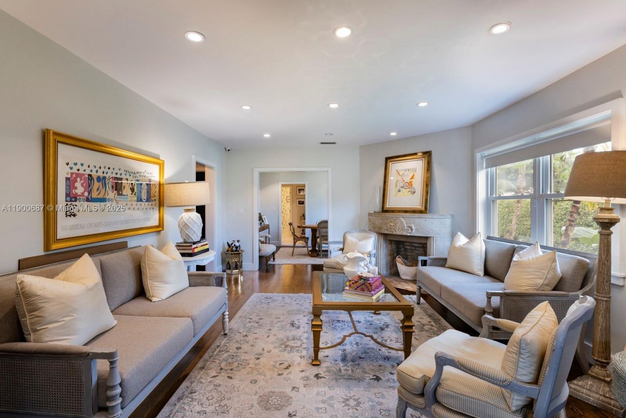 1200 SW 18th St, Miami, FL 33145 Photo