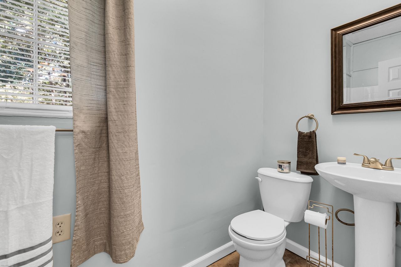 5724 Mineral Springs Road Photo 15