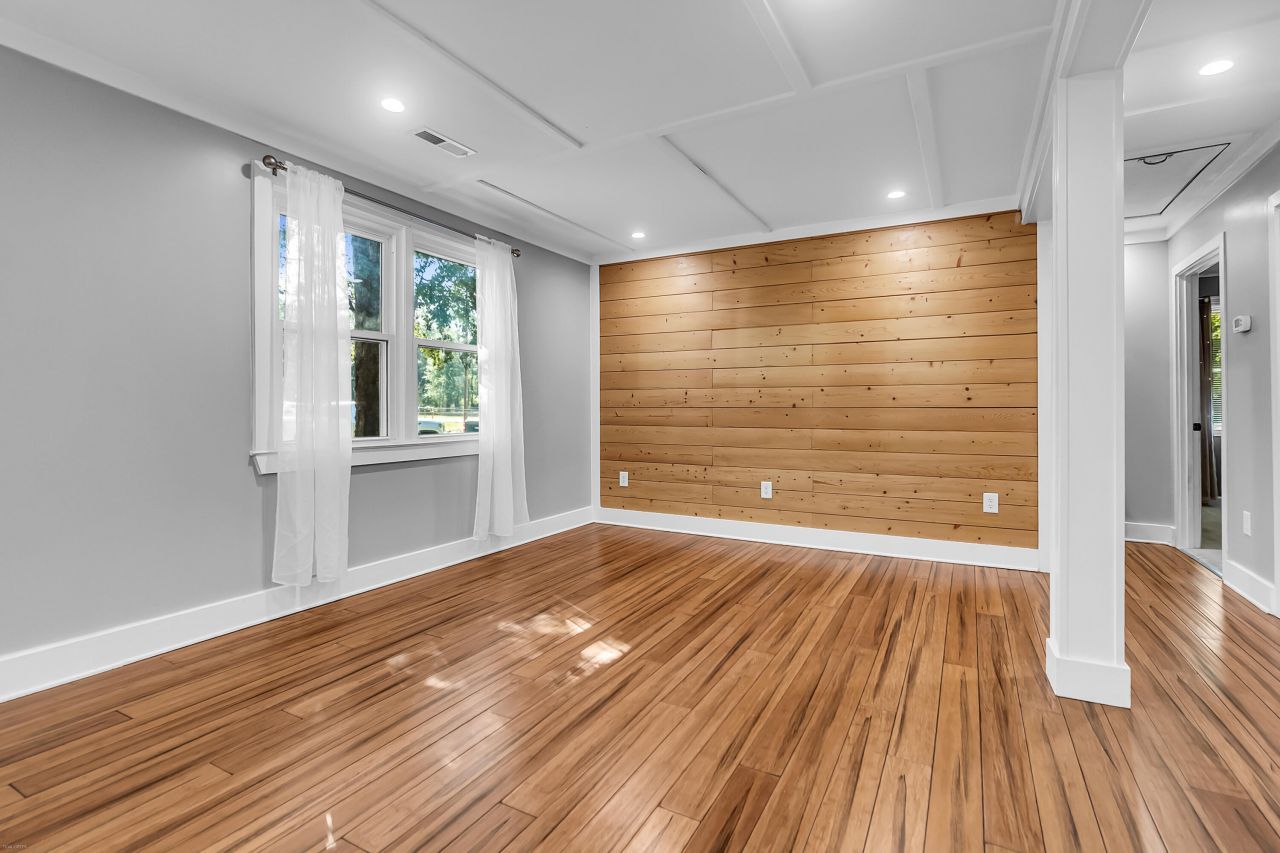 5724 Mineral Springs Road Photo 4