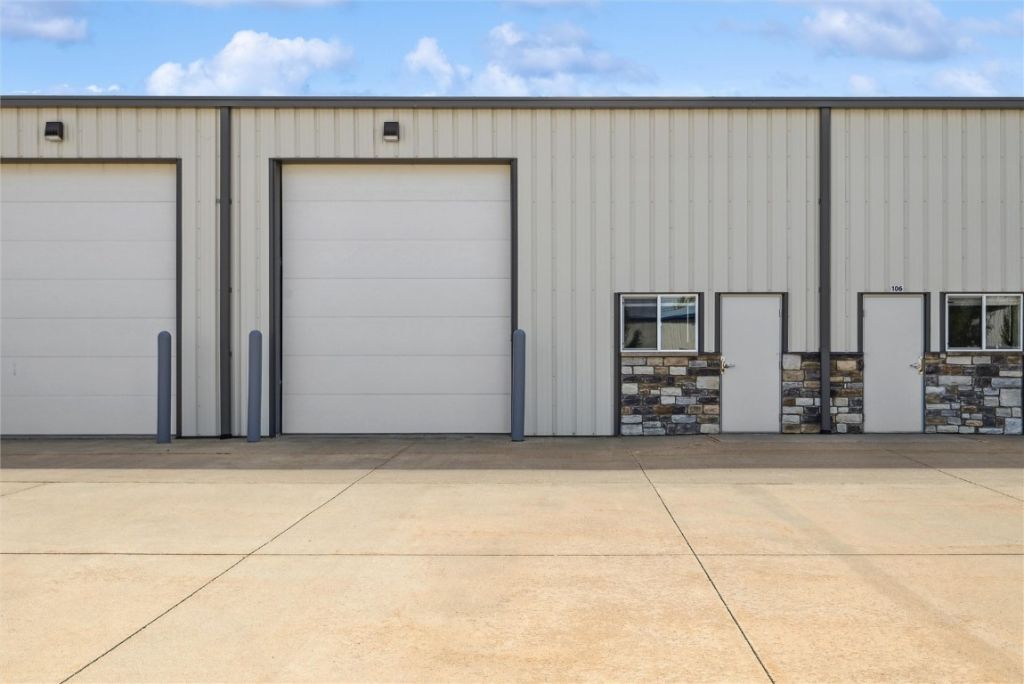 4151 3rd Avenue, Unit 105, Marion, IA 52302 Main Photo