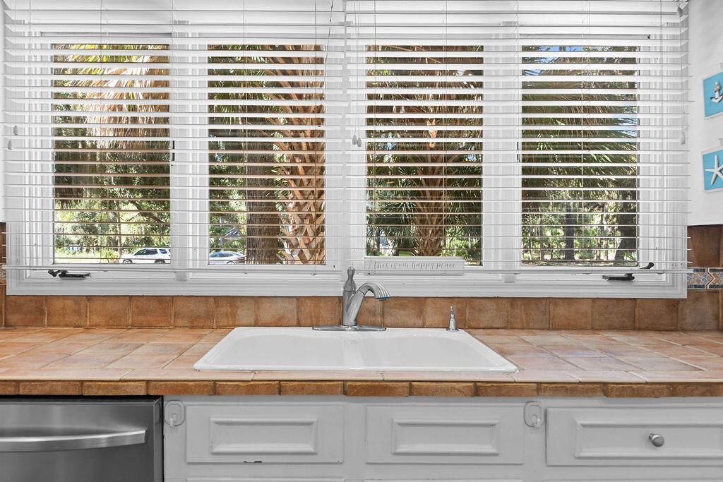 2631 Seabrook Island Road Photo 28