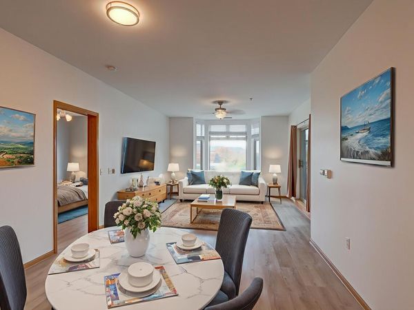 301 Harbour Town Drive, Unit 208, Madiosn, WI 53717