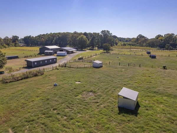 130 Cooper Anderson Rd , Jackson, TN 38305