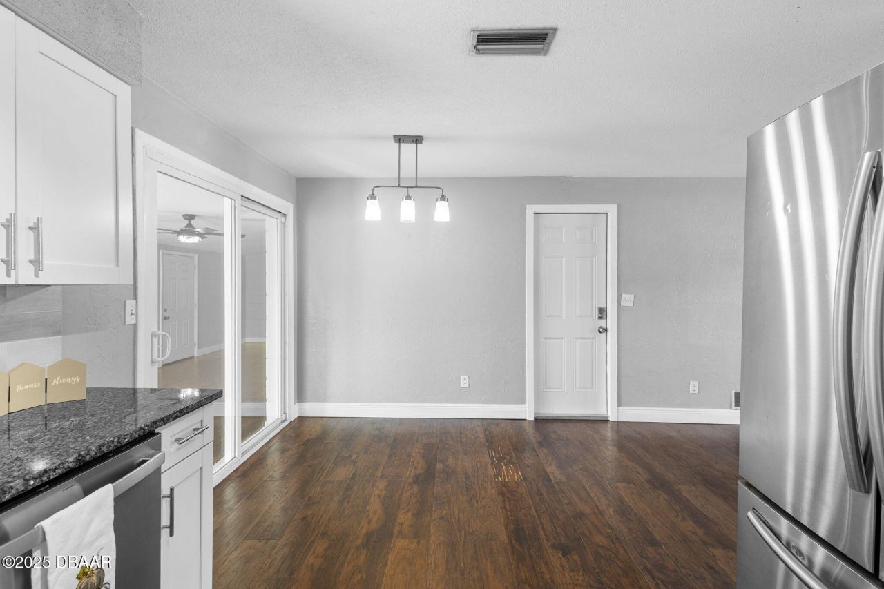 1617 Paradise Lane, Astor, FL 32102 Photo