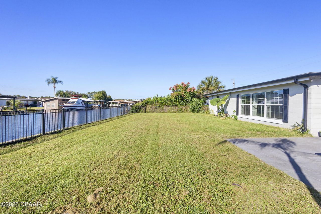 1617 Paradise Lane, Astor, FL 32102 Photo