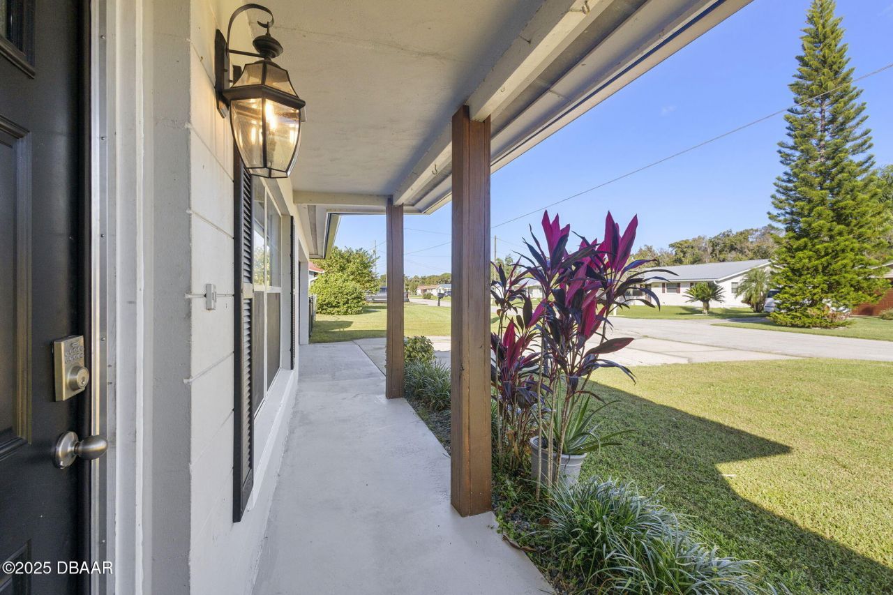 1617 Paradise Lane, Astor, FL 32102 Photo