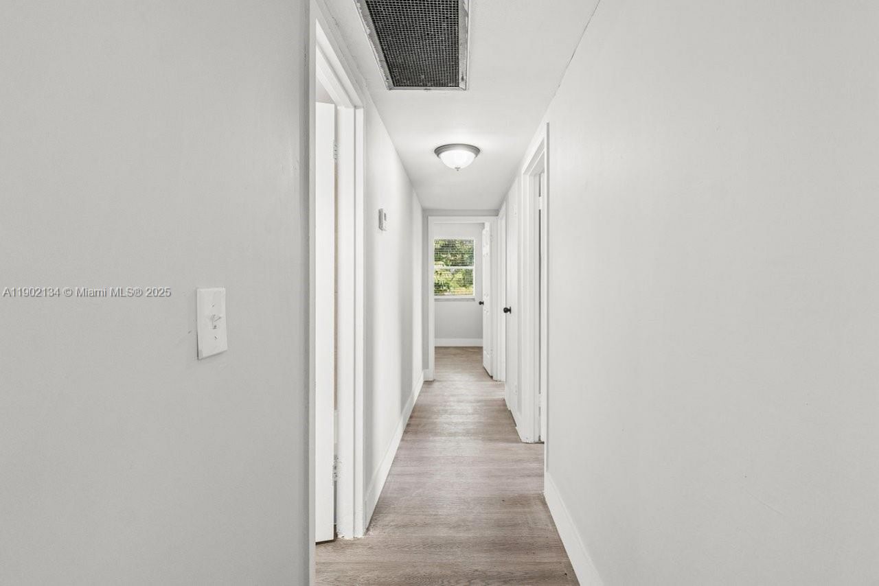 1530 Crescent Cir, Unit 8, Lake Park, FL 33403 Photo