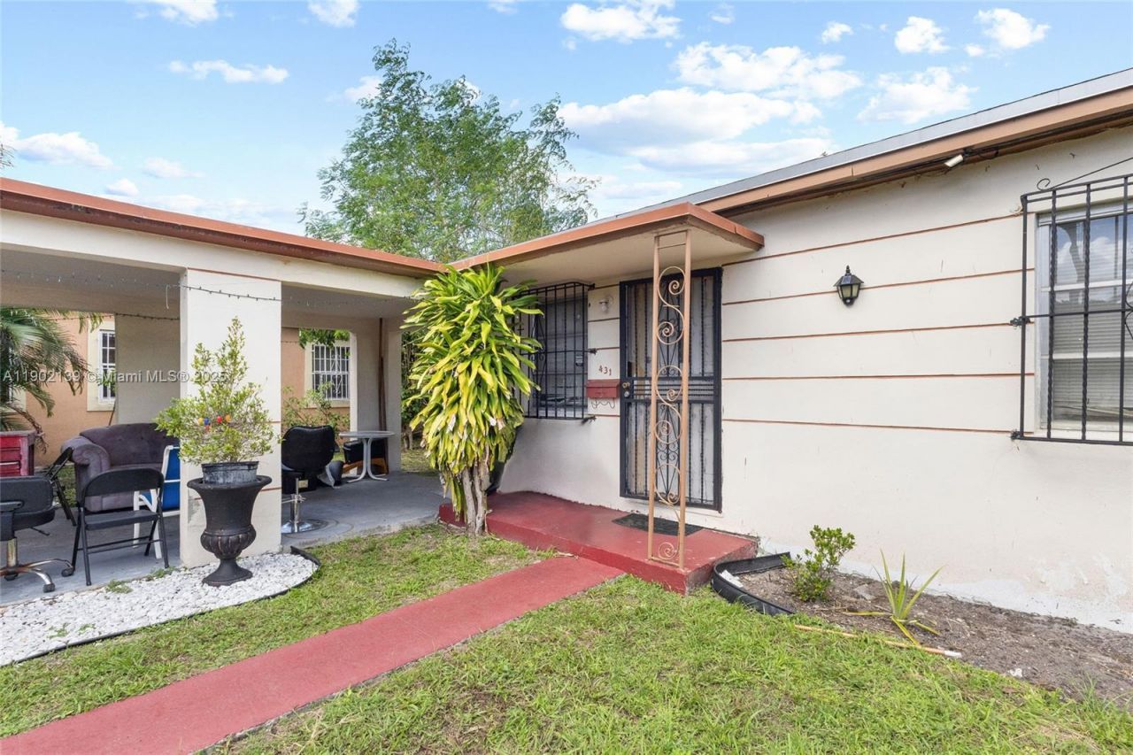 431 NW 116th St, Miami, FL 33168 Photo
