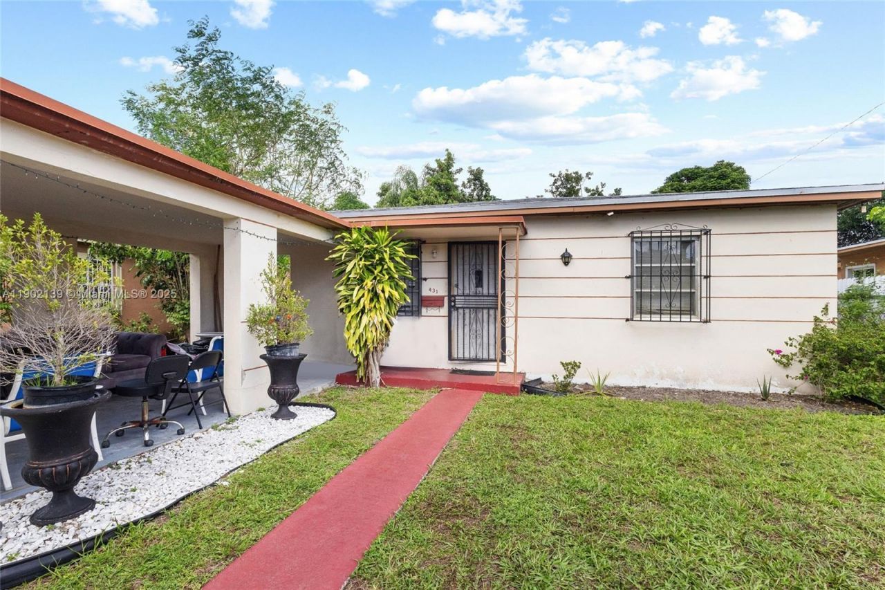 431 NW 116th St, Miami, FL 33168 Photo