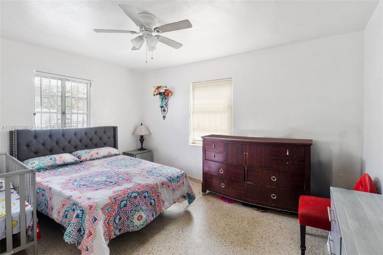 431 NW 116th St, Miami, FL 33168 Photo