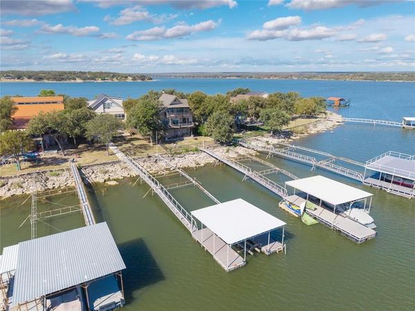 270 Hawk Lane, Brownwood, TX 76801