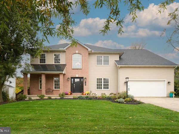 100 LOIS LANE, STATE COLLEGE, PA 16801