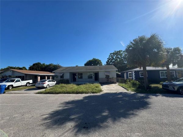 131 W 35TH STREET, RIVIERA BEACH, FL 33404