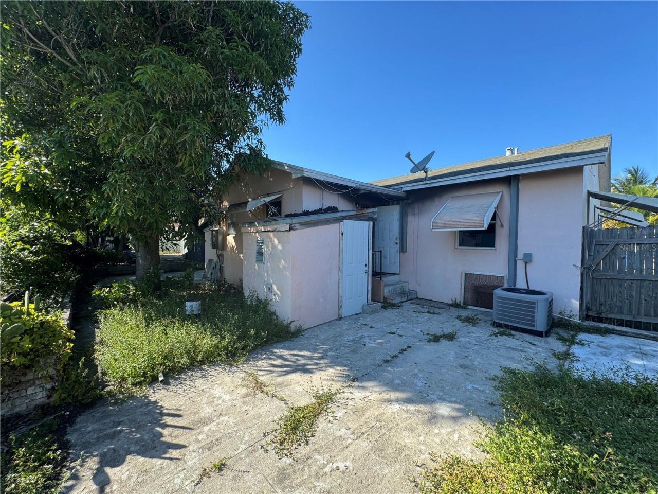 131 W 35th Street, Riviera Beach, FL 33404 Photo