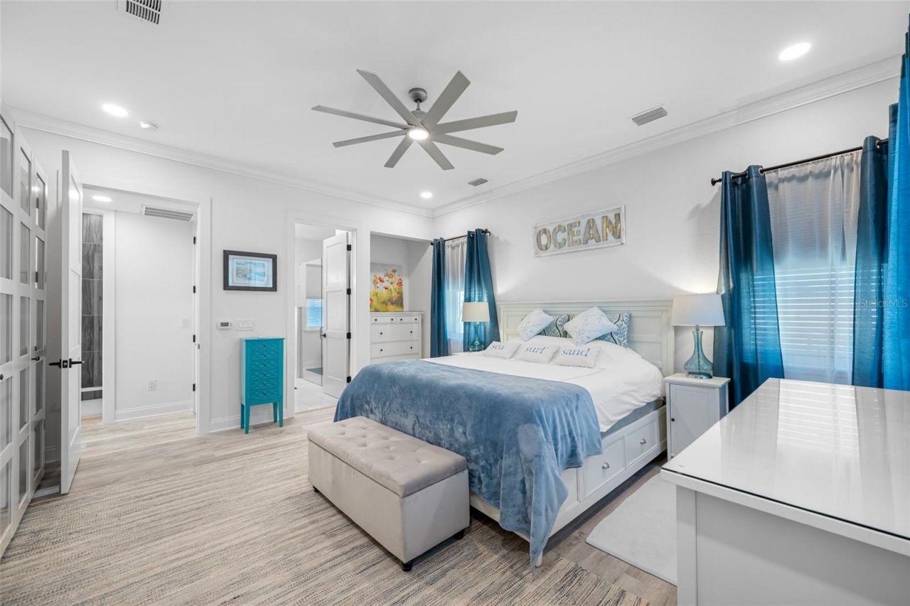 2813 Kipps Colony Drive S, Saint Petersburg, FL 33707 Photo