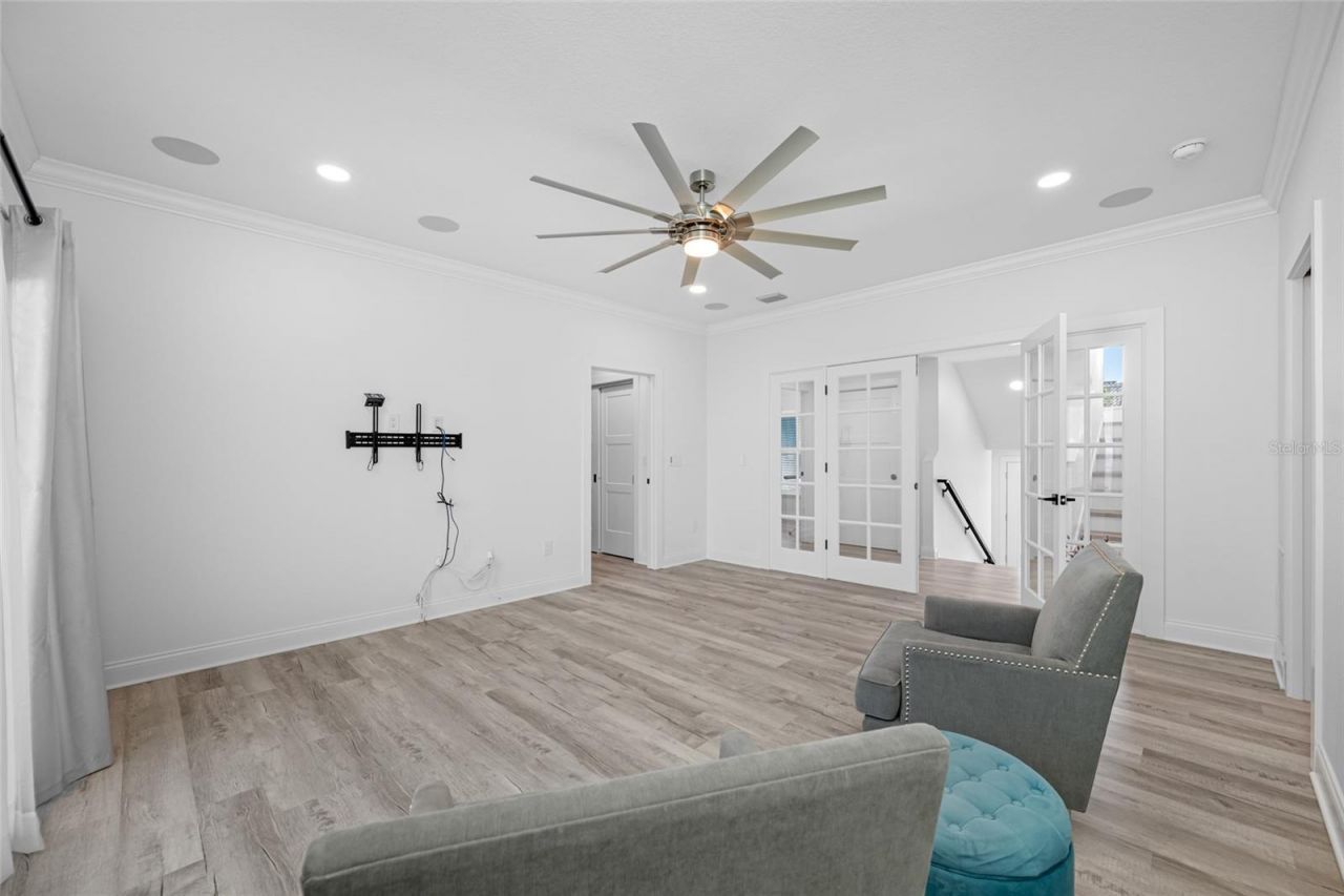 2813 Kipps Colony Drive S, Saint Petersburg, FL 33707 Photo