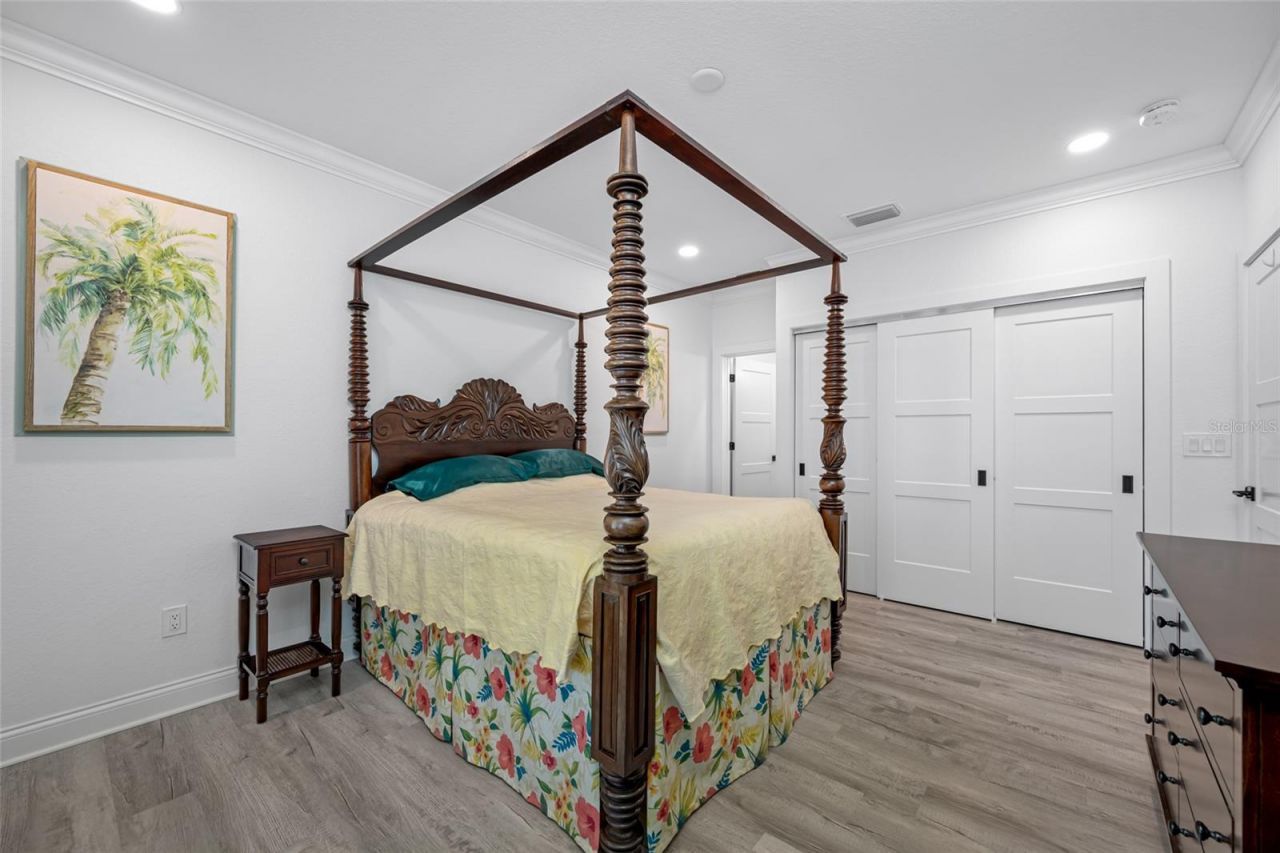 2813 Kipps Colony Drive S, Saint Petersburg, FL 33707 Photo