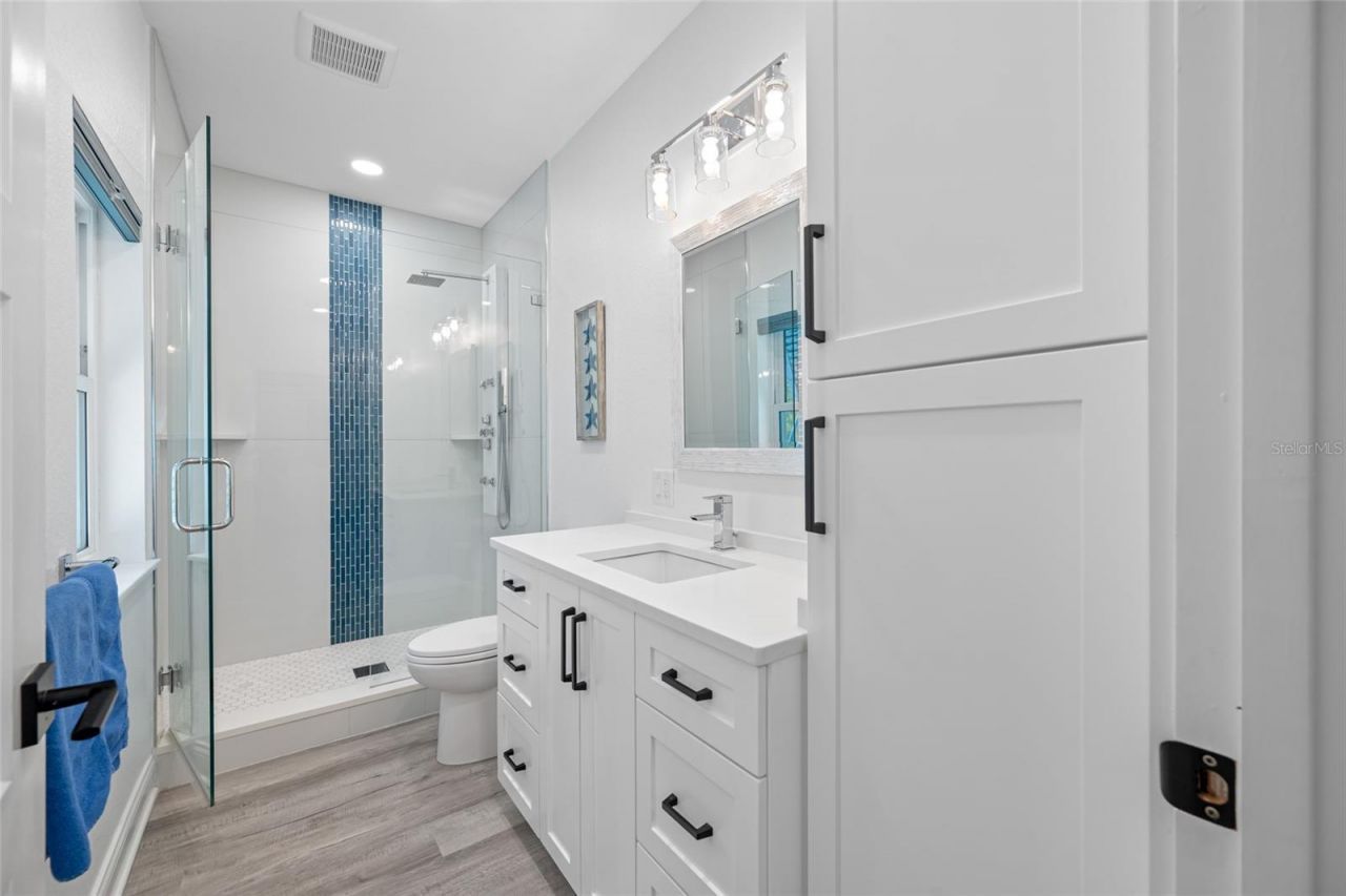 2813 Kipps Colony Drive S, Saint Petersburg, FL 33707 Photo