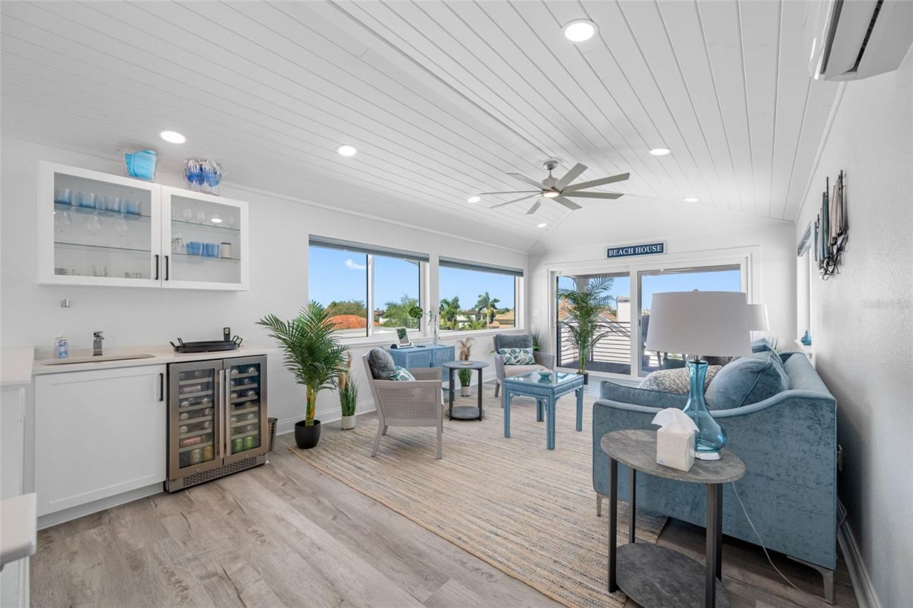 2813 Kipps Colony Drive S, Saint Petersburg, FL 33707 Photo