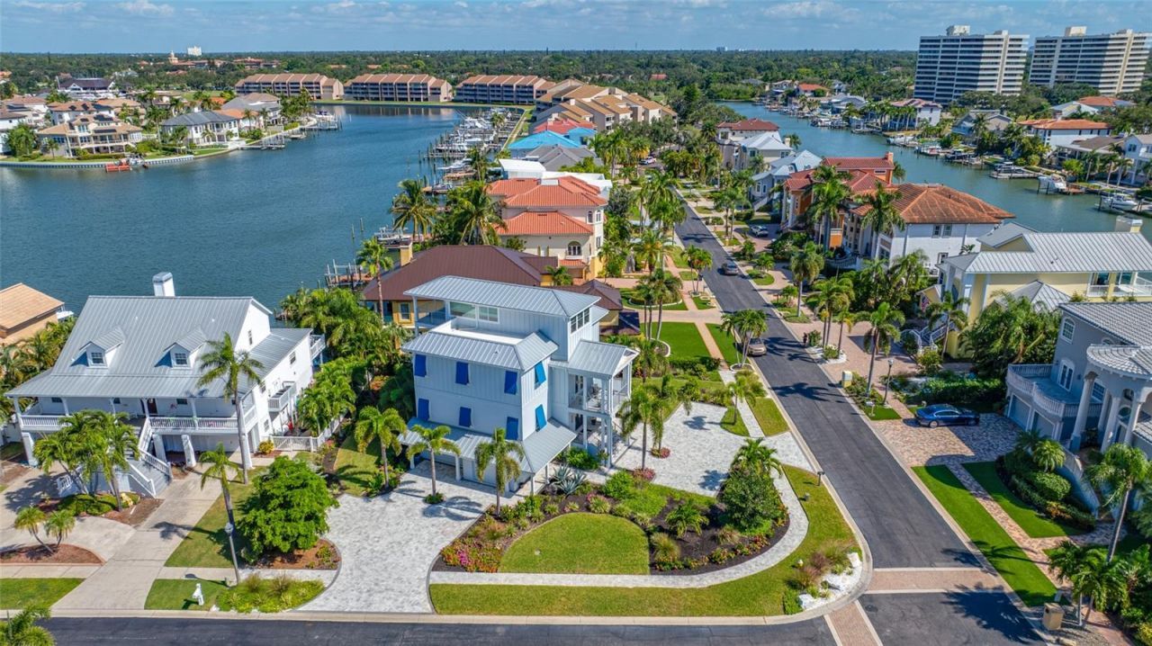 2813 Kipps Colony Drive S, Saint Petersburg, FL 33707 Photo