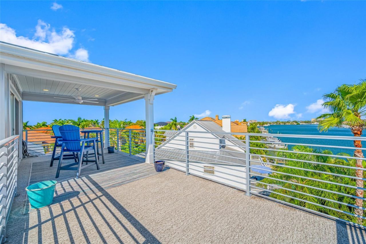 2813 Kipps Colony Drive S, Saint Petersburg, FL 33707 Photo