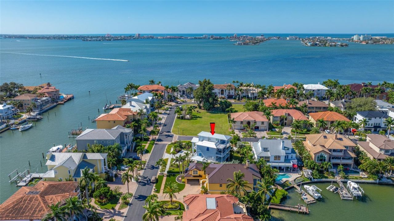 2813 Kipps Colony Drive S, Saint Petersburg, FL 33707 Photo