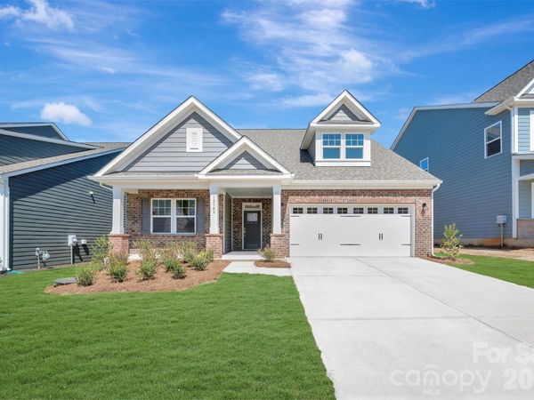 12109 Avienmore Drive, Charlotte, NC 28278