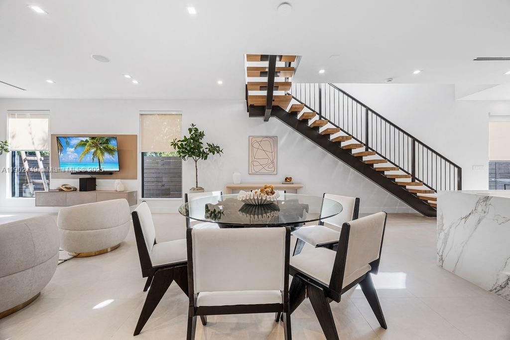 1220 NE 13th Ave, Fort Lauderdale, FL 33304 Photo