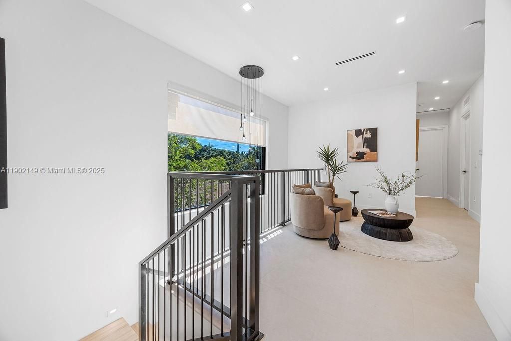 1220 NE 13th Ave, Fort Lauderdale, FL 33304 Photo