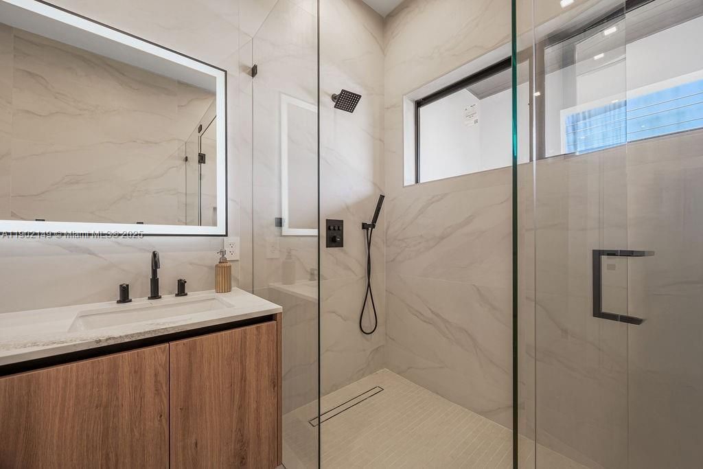 1220 NE 13th Ave, Fort Lauderdale, FL 33304 Photo