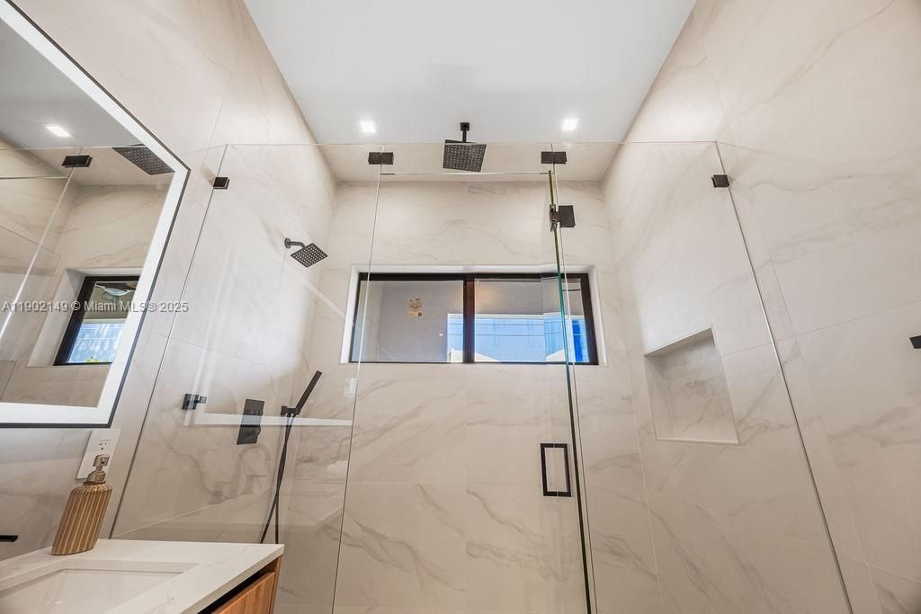 1220 NE 13th Ave, Fort Lauderdale, FL 33304 Photo