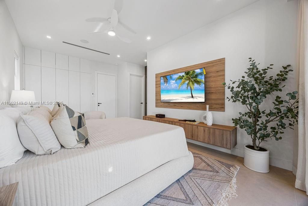 1220 NE 13th Ave, Fort Lauderdale, FL 33304 Photo