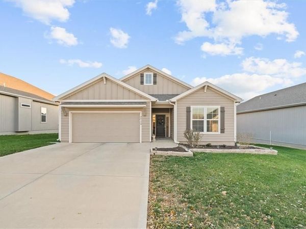 25179 W 142nd Street, Olathe, KS 66061