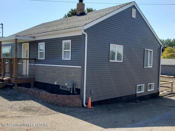 400 S Waverly Road, Lansing, MI 48917