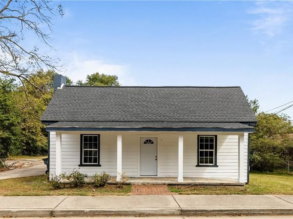 228 OAK Drive, Social Circle, GA 30025
