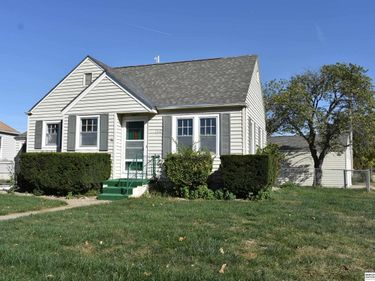 1512 E 4th Street, Fremont, NE 68025