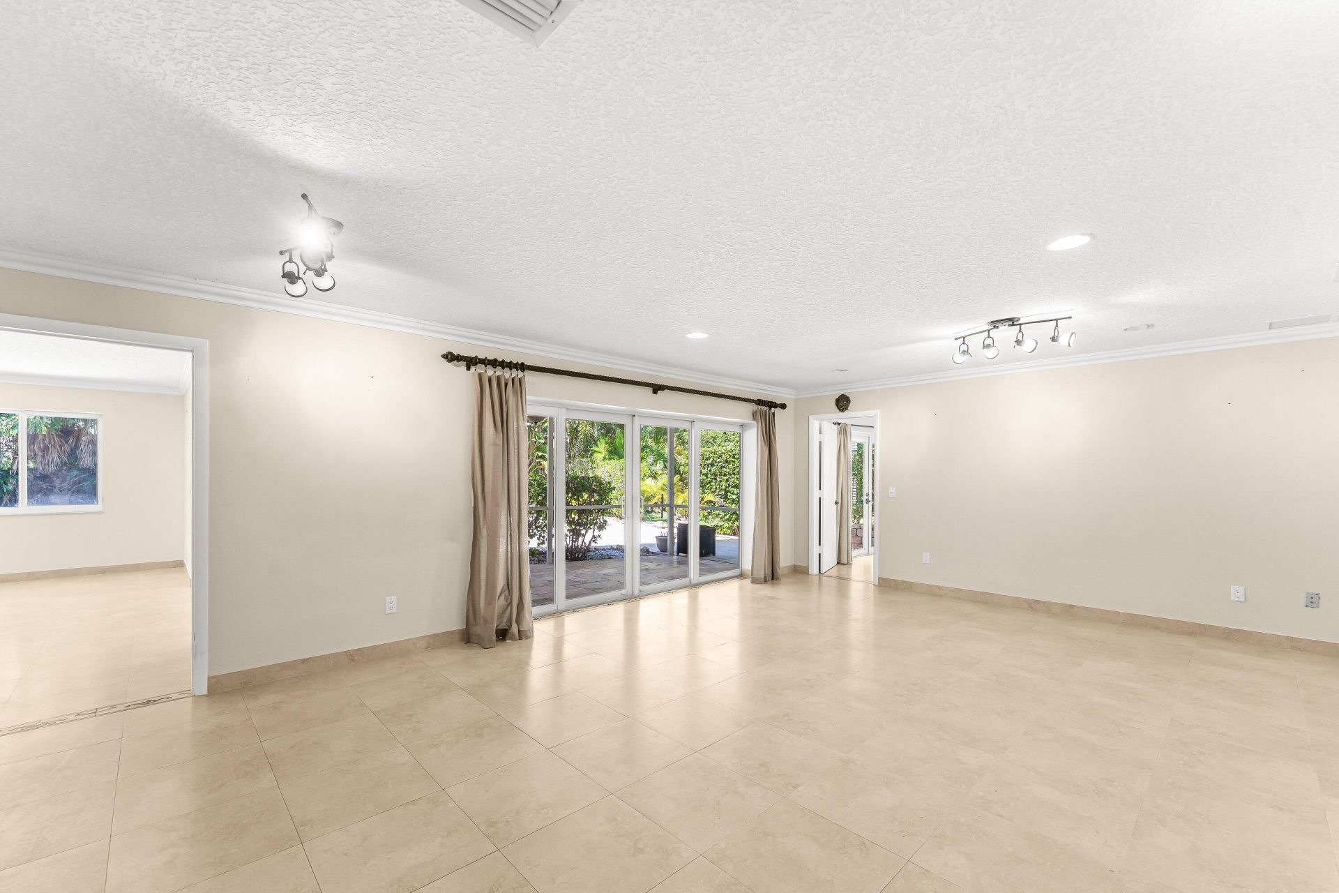2301 Banyan Road, Boca Raton, FL 33432 Photo
