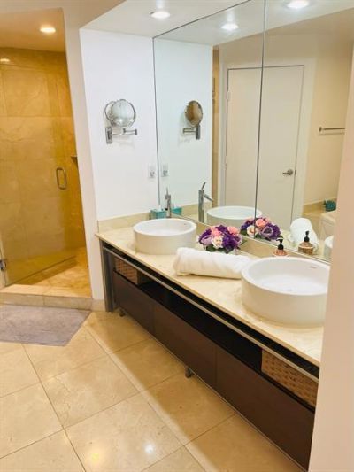 16275 Collins Avenue, Unit 2304, Sunny Isles Beach, FL 33160 Photo