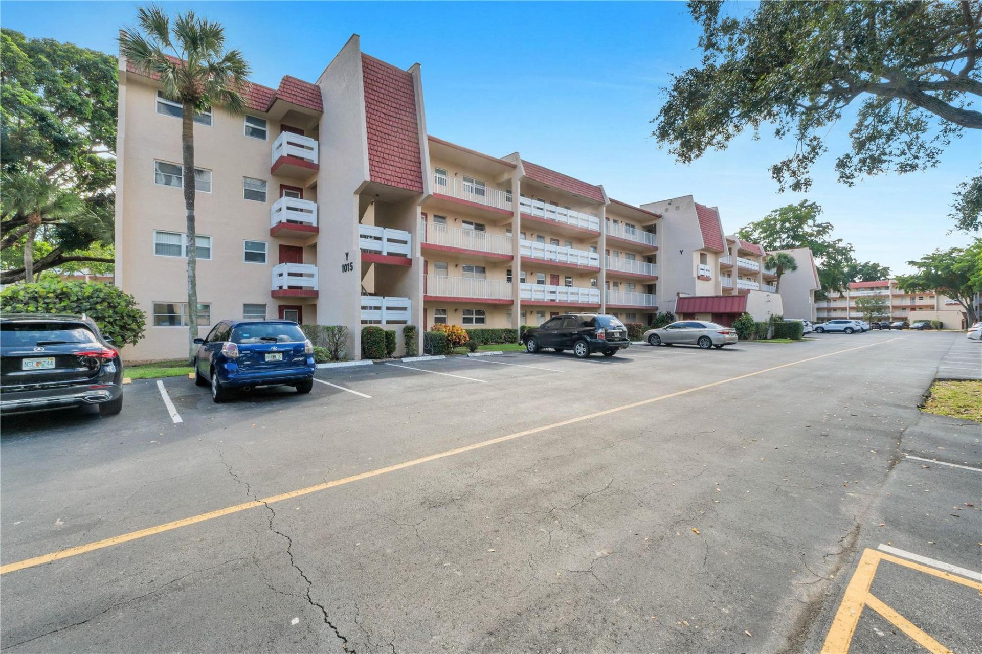 1015 Country Club Drive, Unit 203, Margate, FL 33063 Photo