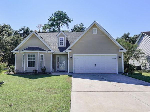 13 Daniel Morrall Ln., Georgetown, SC 29440