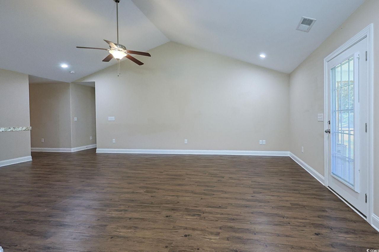 13 Daniel Morrall Ln. Photo 5