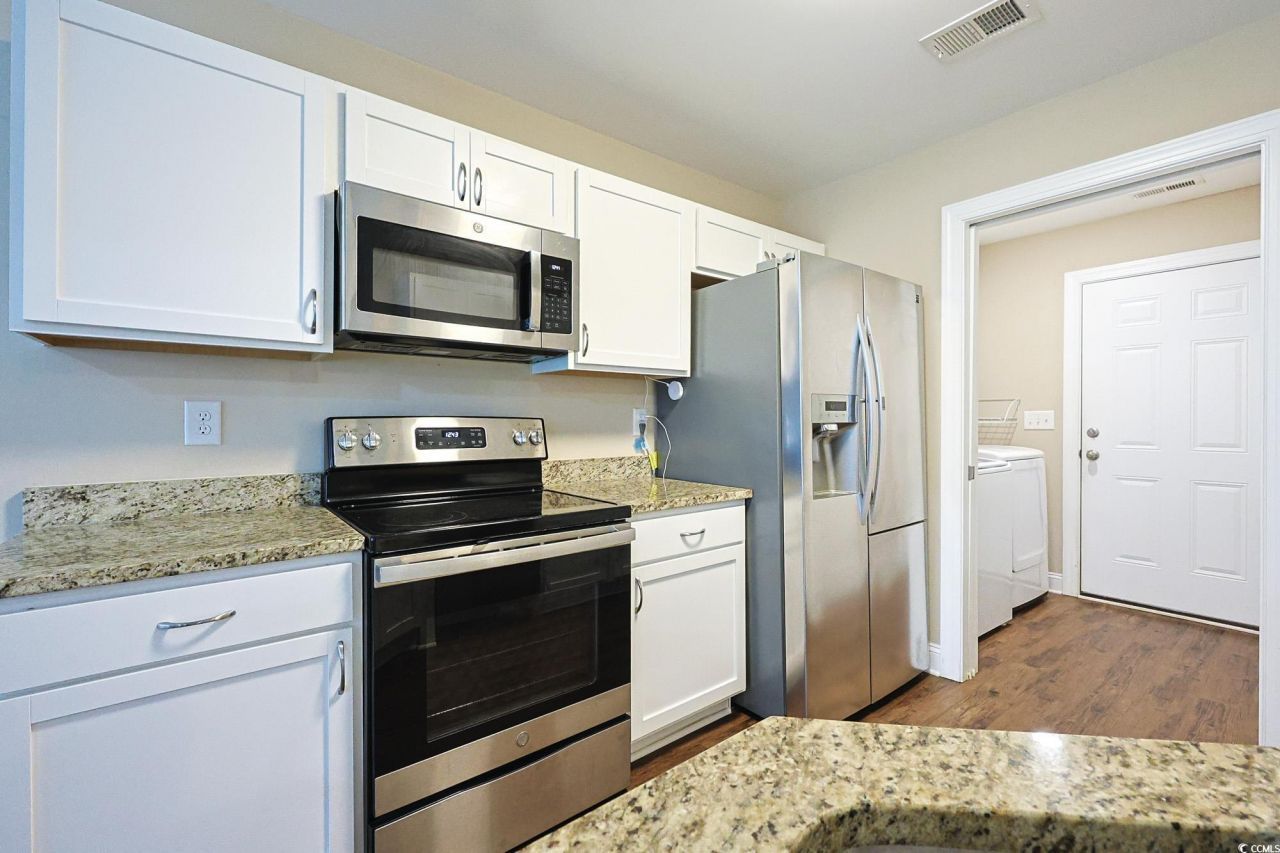 13 Daniel Morrall Ln. Photo 8