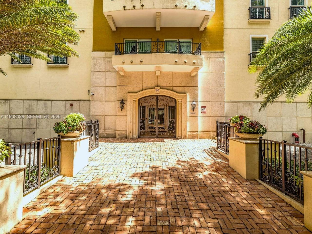 20 Calabria Ave, Unit 505, Coral Gables, FL 33134 Photo