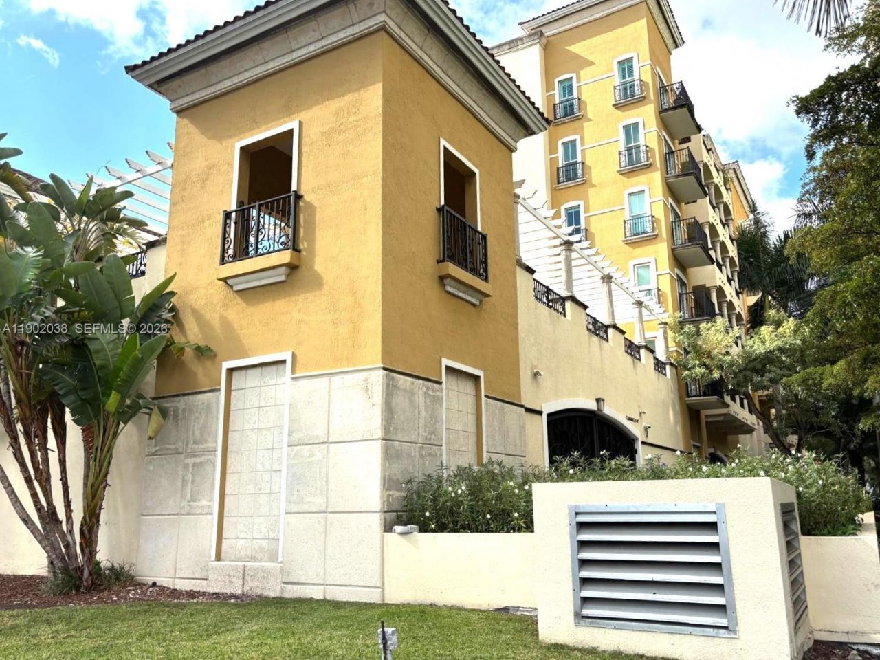 20 Calabria Ave, Unit 505, Coral Gables, FL 33134 Photo